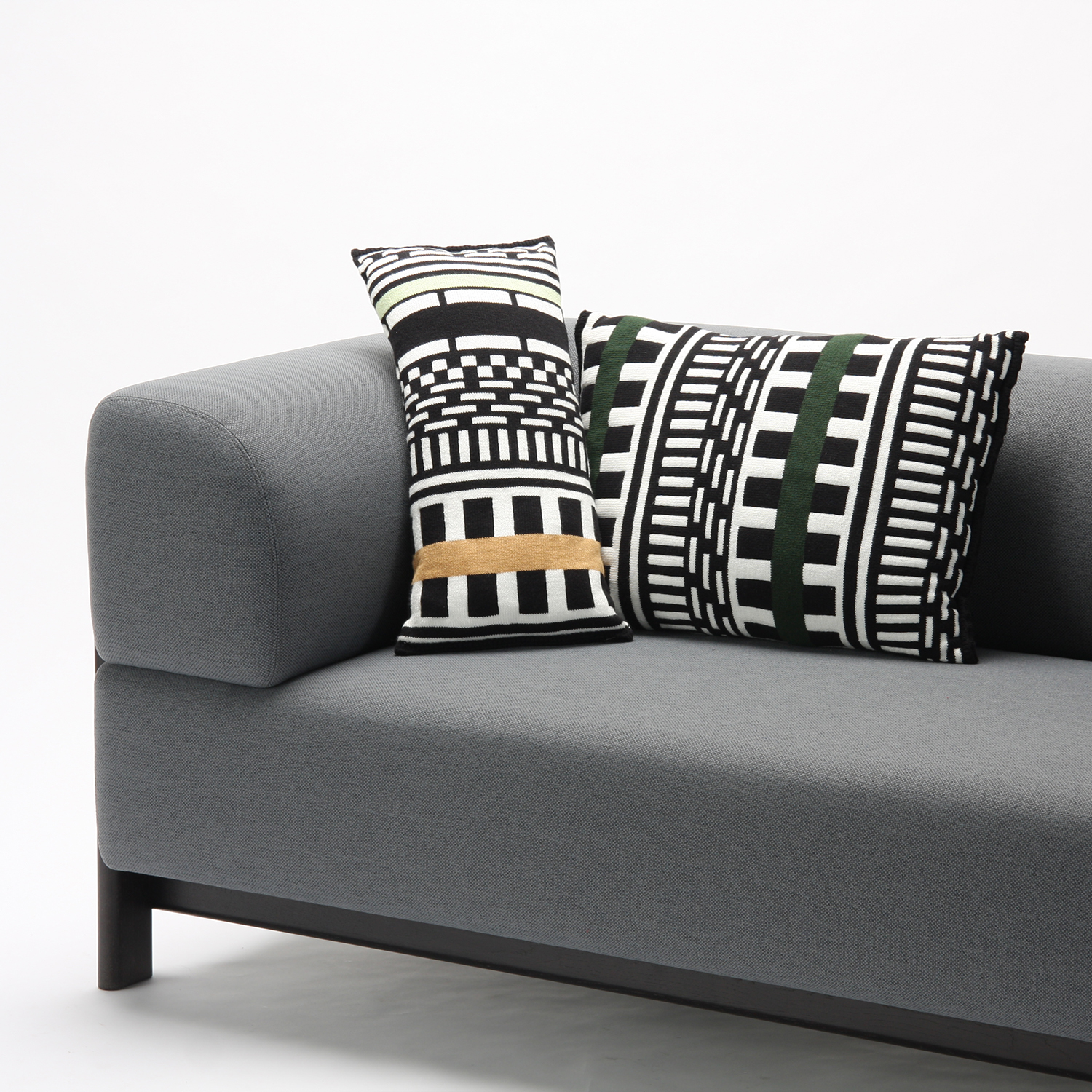 GoogleDrive_Stripes-Cushion-S-tripes-Cushion-L