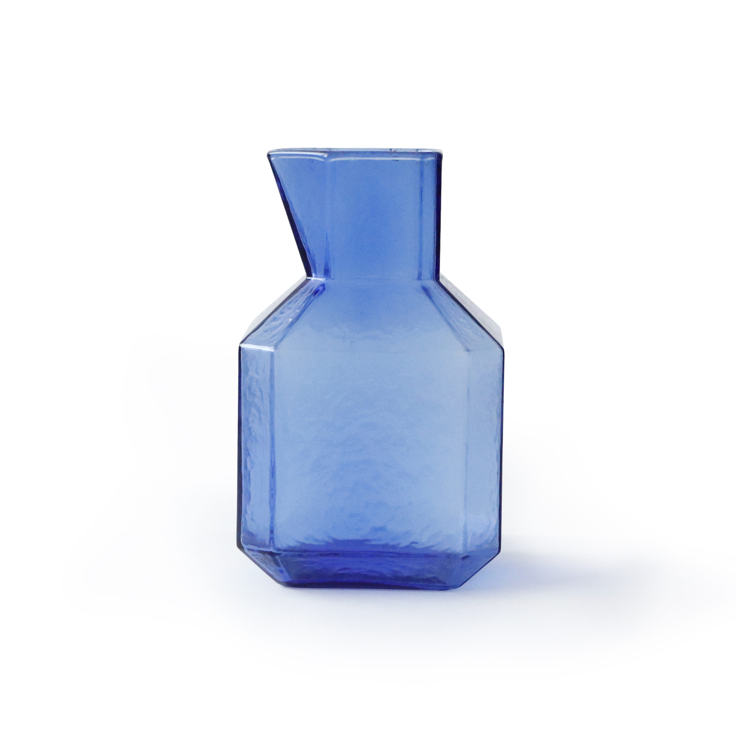 VASE_BLUE_01_wh