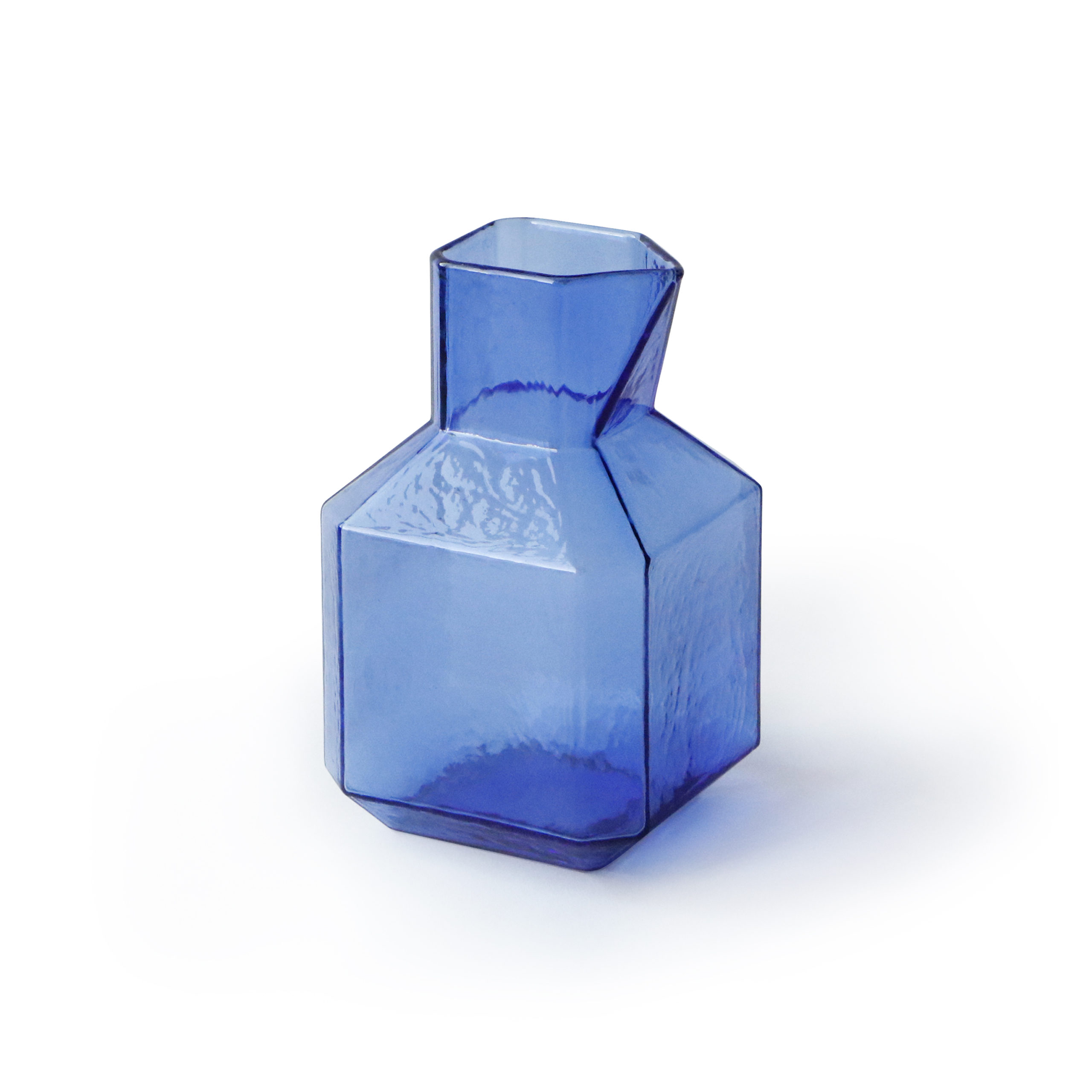 VASE_BLUE_04_wh