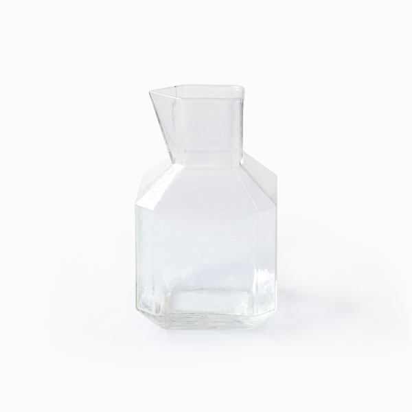 VASE WHITE 02