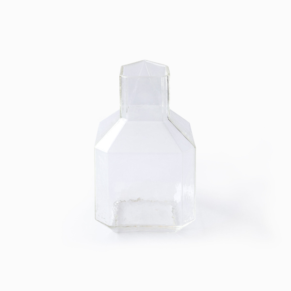 VASE WHITE 06