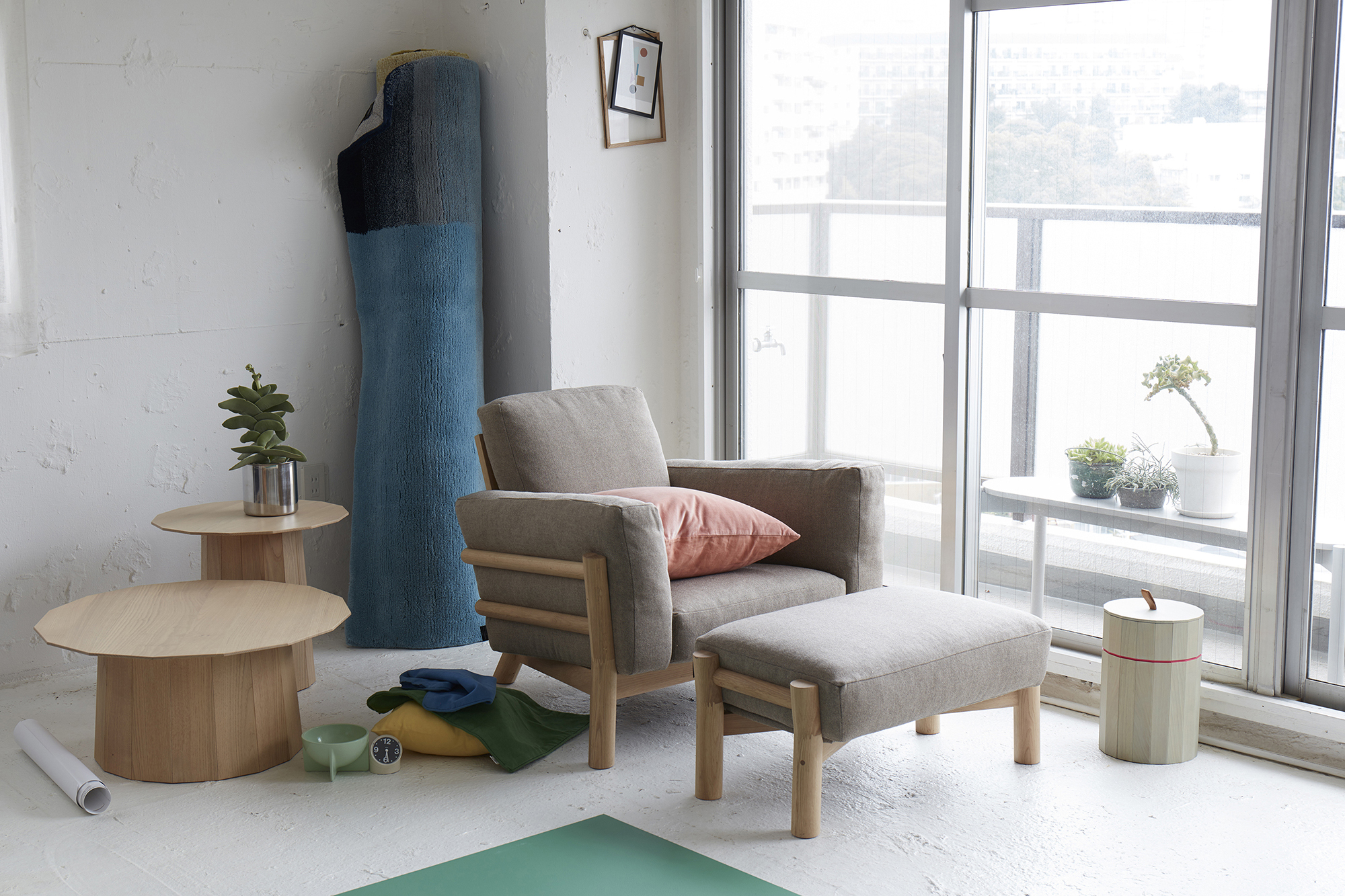 CASTOR SOFA 1SEATER_CASTOR OTTOMAN_COLORWOOD NATURAL_COLOUR BIN CASTOR SOFA 1SEATER_CASTOR OTTOMAN_COLORWOOD NATURAL_COLOUR BIN