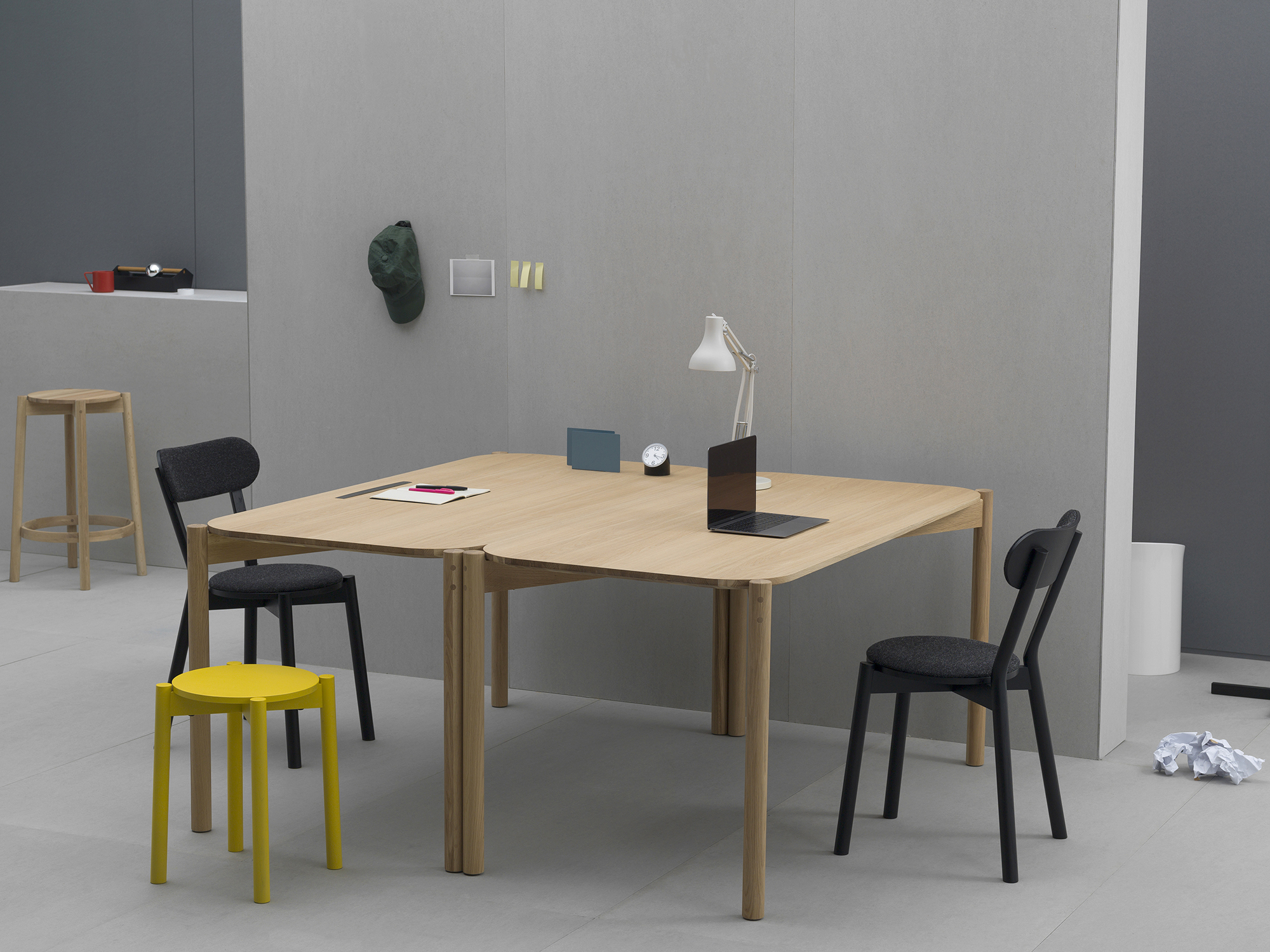 CASTOR STOOL_CASTOR TABLE_CASTOR PAD