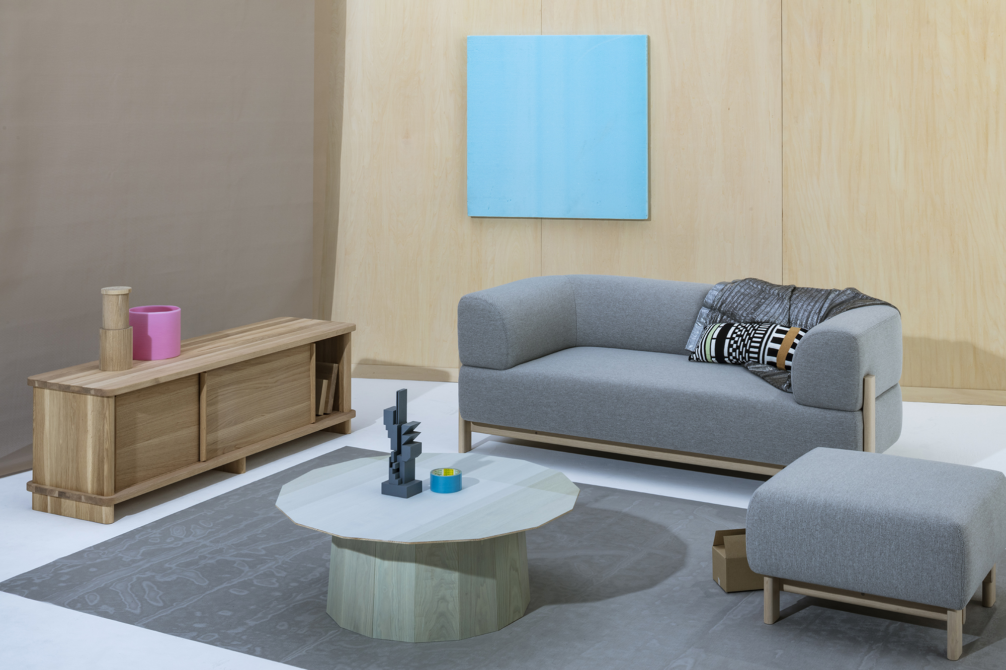 ELEPHANT SOFA_scene 1 (02)