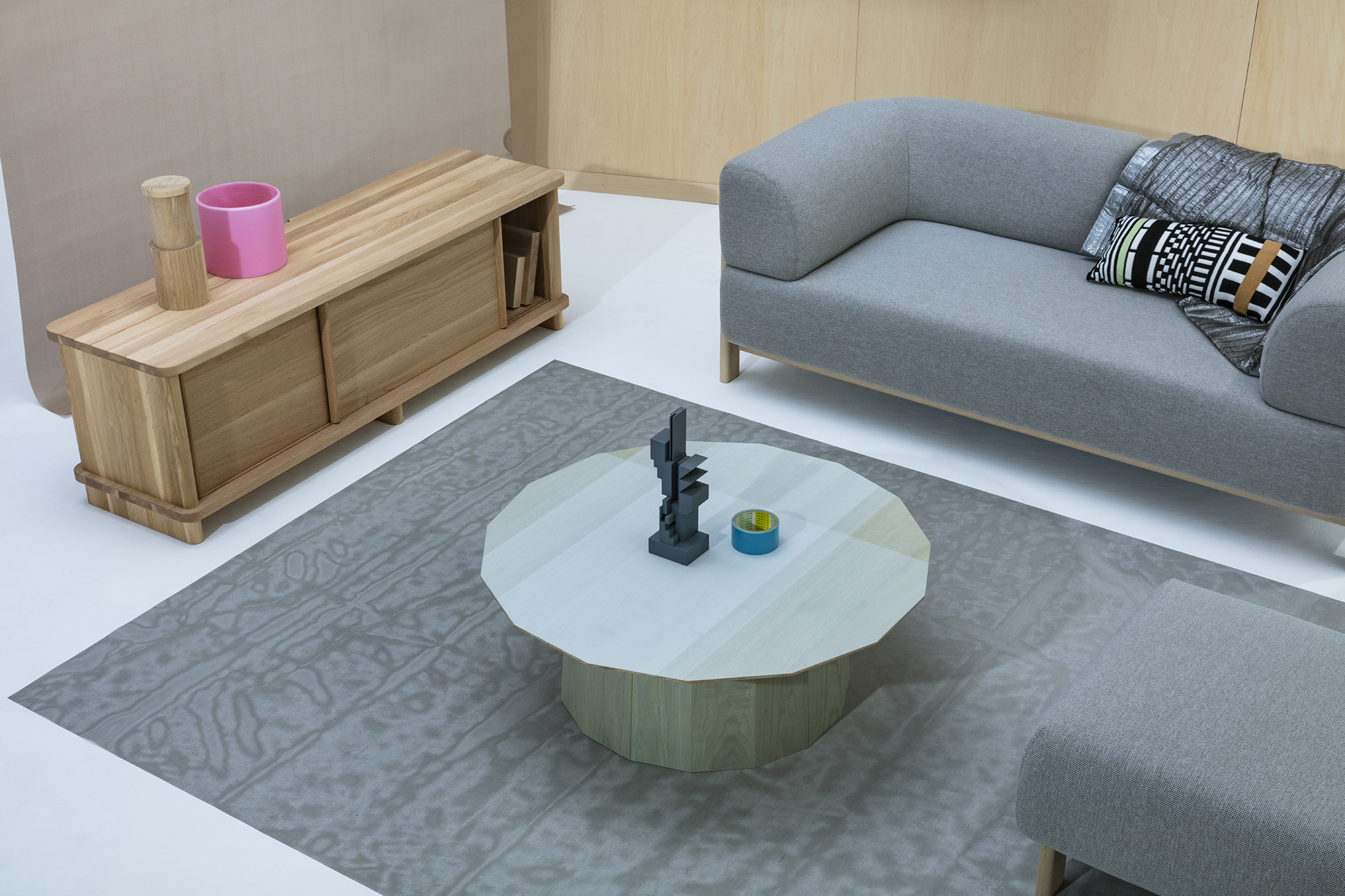 ELEPHANT SOFA_scene 1 (03)