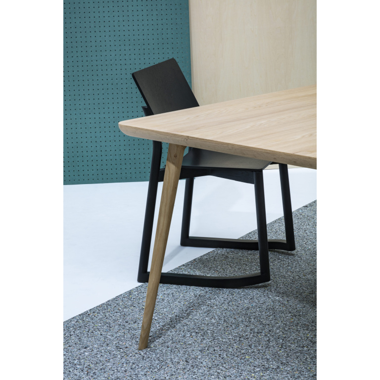PANORAMA CHAIR WITH RUNNERS