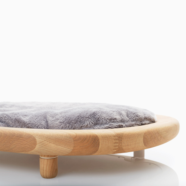 cat bed close up 2